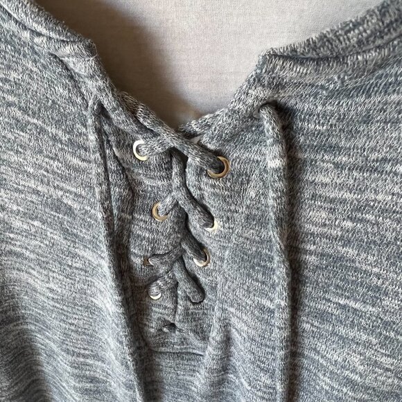 White House Black Market Top Womens Size Medium Petite Plaid Hem Knit Pullover - Picture 7 of 14